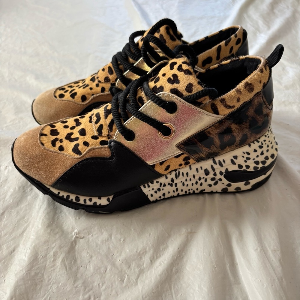 Steve Madden Cliff wedge Animal Print Sneakers SZ 7.5 Worn 1X Indoors - Picture 14 of 16